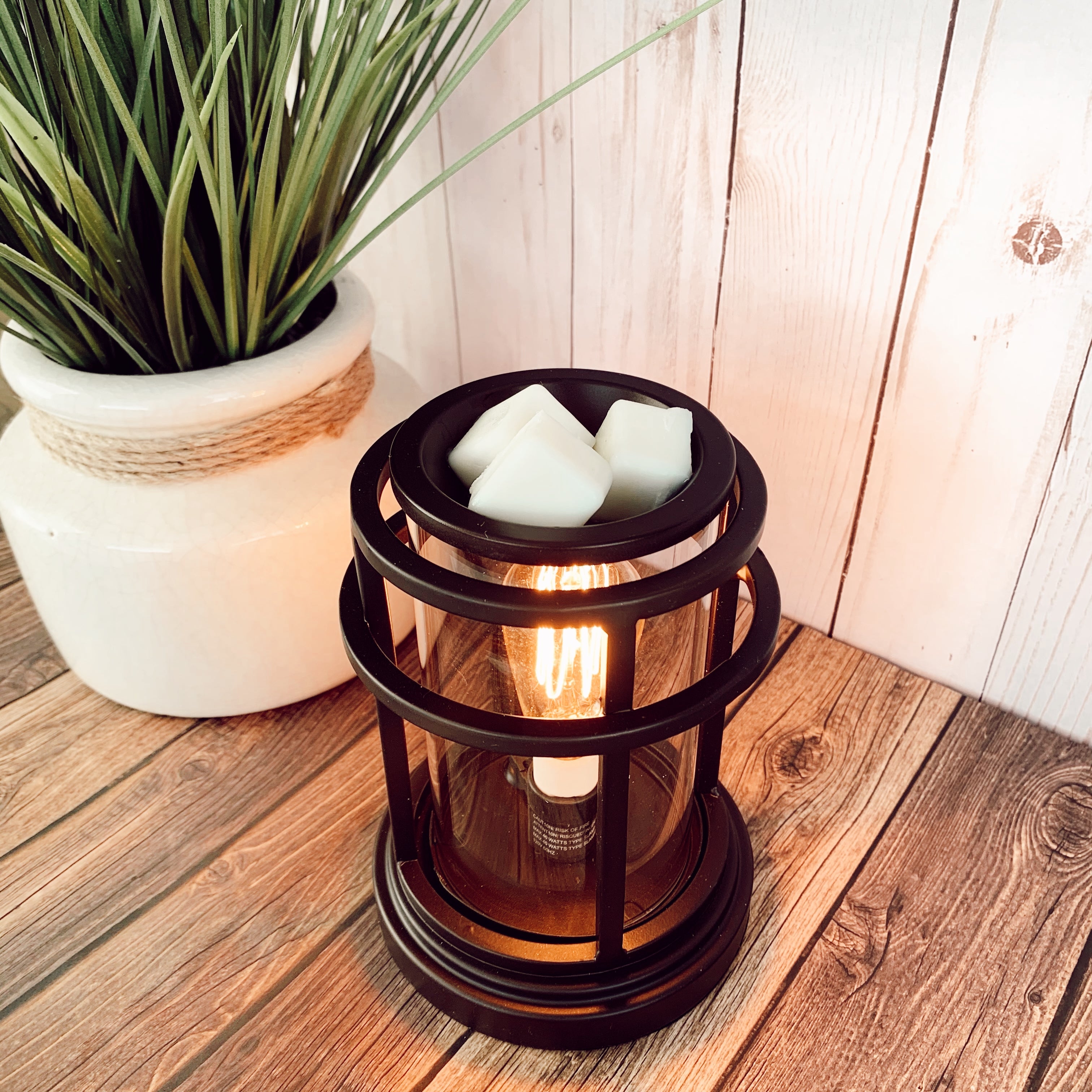 42.5000'N, 70.8578'W- Wax Melts